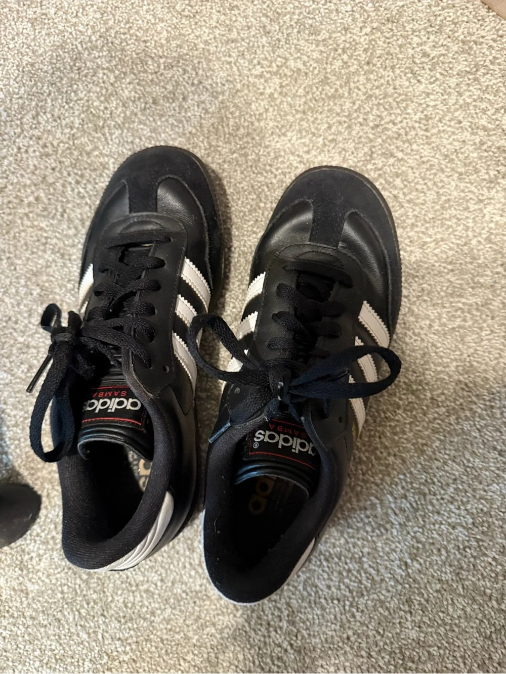 Adidas Samba Men's Black/White Classic Leather Sneakers